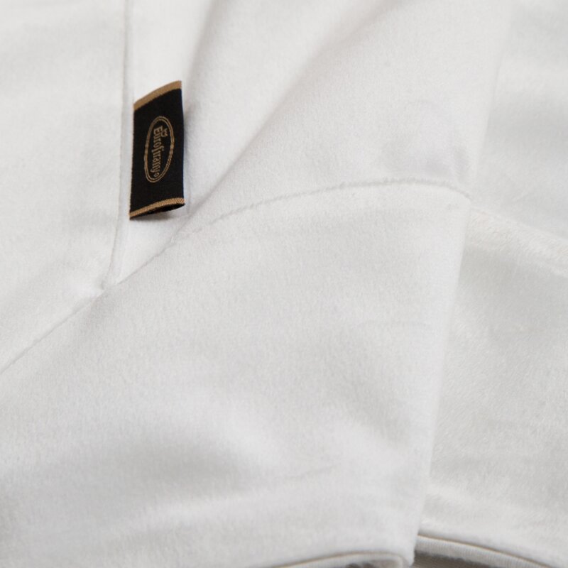 3wDB2ur?size=1600&mt=X8StBtH3PV84EyV