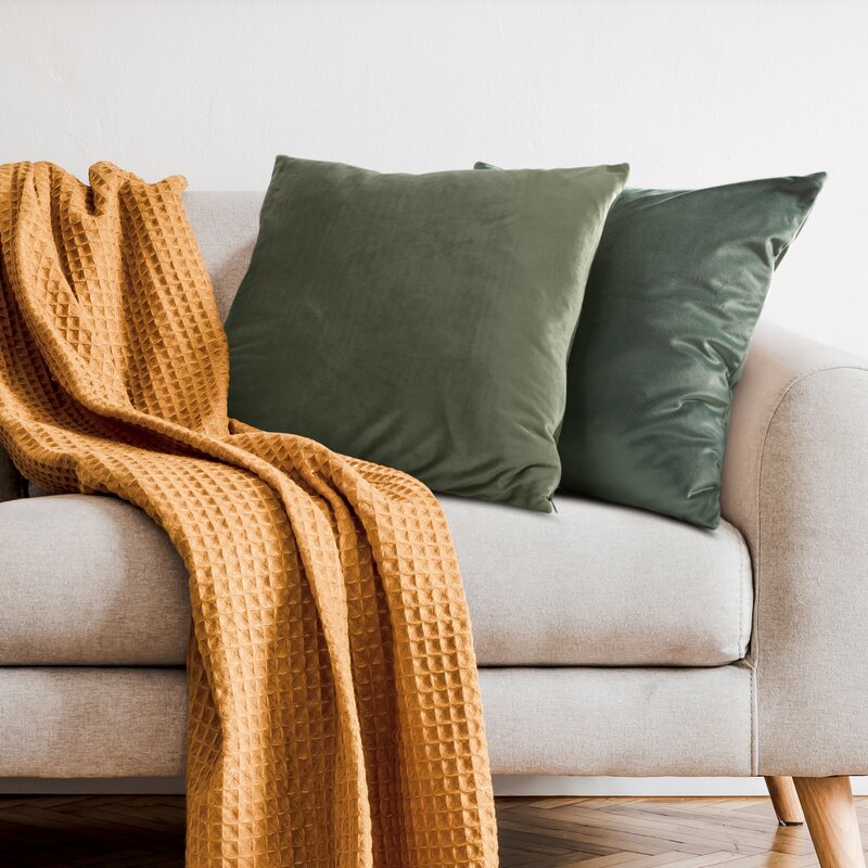 QM592Up?size=1600&mt=X8StBtH3PV84EyV