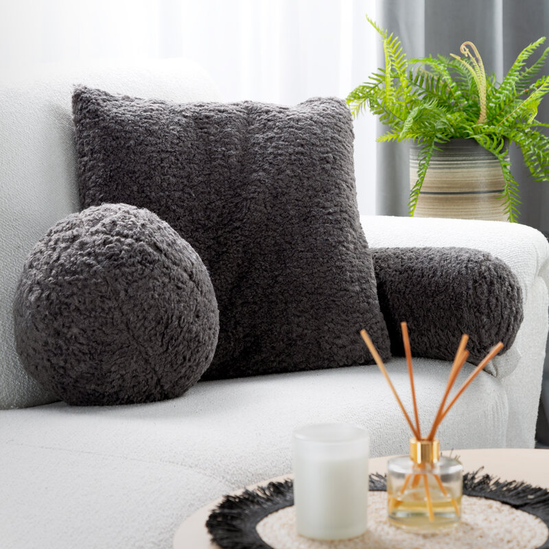 lN2RQia?size=1600&mt=X8StBtH3PV84EyV