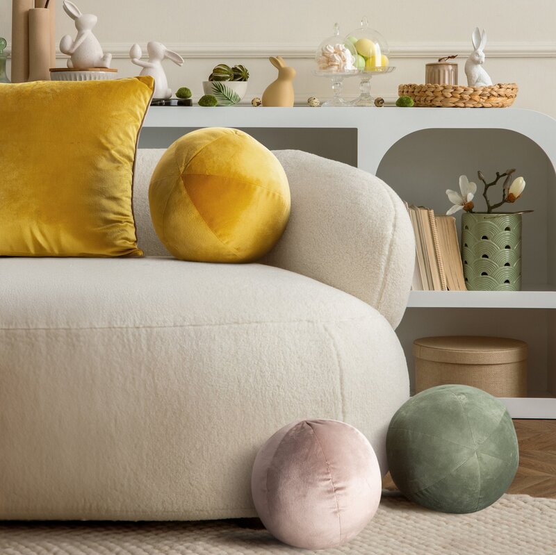 ma7xWcv?size=1600&mt=X8StBtH3PV84EyV