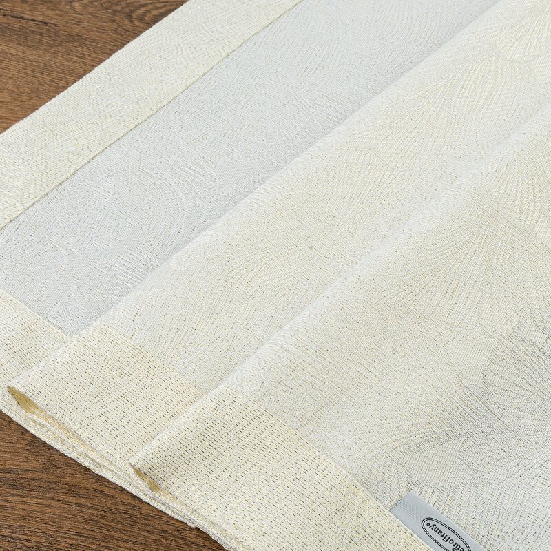 q4Gg5iD?size=1600&mt=X8StBtH3PV84EyV