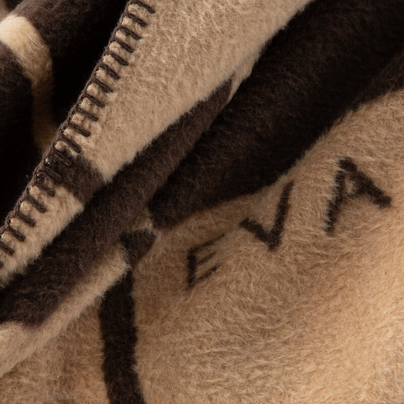 rOmApsj?size=1600&mt=X8StBtH3PV84EyV