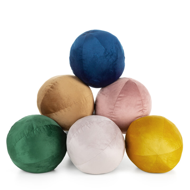 v1lxWhr?size=1600&mt=X8StBtH3PV84EyV